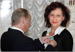 Энн , награда нашла своего героя.jpg